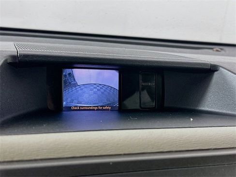 Used 2013 Toyota Sienna LE image 13