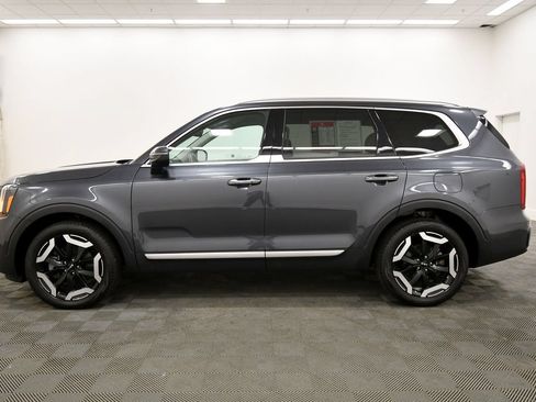 Certified 2024 Kia Telluride S AWD/4WD image 4