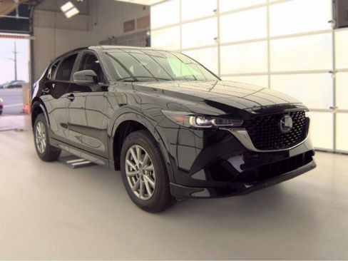 Used 2025 MAZDA CX-5 AWD 2.5 S w/ Preferred Package image 4