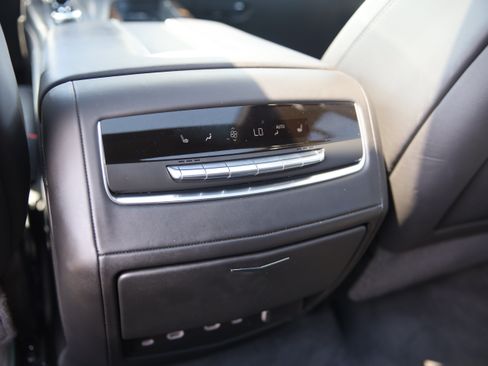 Used 2024 Cadillac Escalade Sport Platinum w/ LPO, ONYX Package AWD/4WD image 41