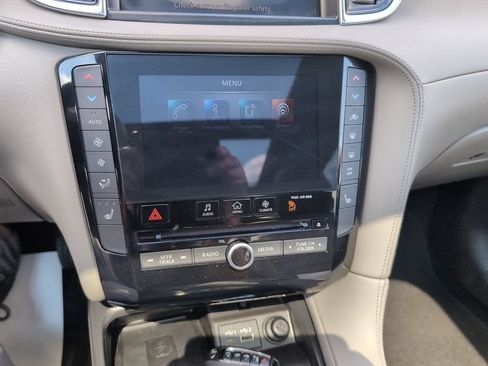 Used 2023 INFINITI QX50 Luxe AWD/4WD image 26