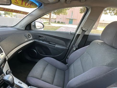 Used 2012 Chevrolet Cruze LT w/ All-Star Edition image 13