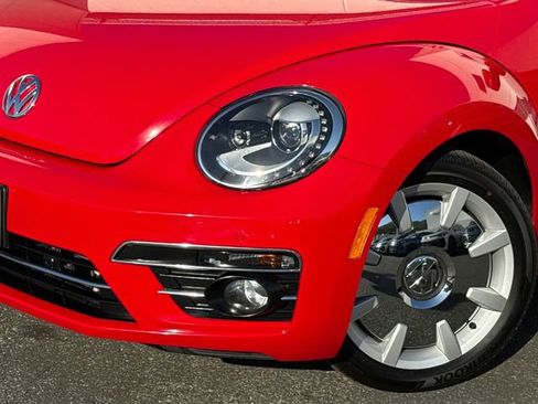 Used 2019 Volkswagen Beetle 2.0T SE w/ SE Premium Package image 7