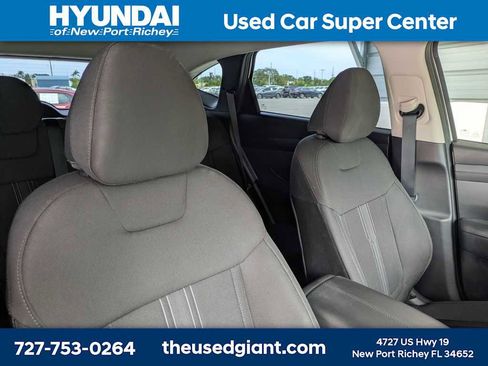 Used 2026 Hyundai Tucson SEL FWD image 6
