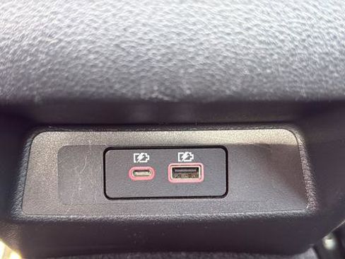Used 2024 Nissan Altima 2.5 SV FWD image 17