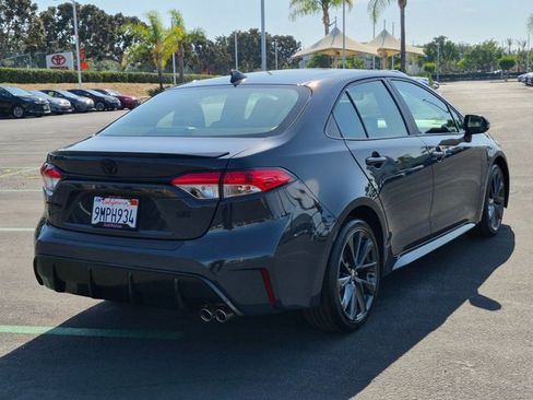 Certified 2024 Toyota Corolla SE w/ SE Premium Package FWD image 5