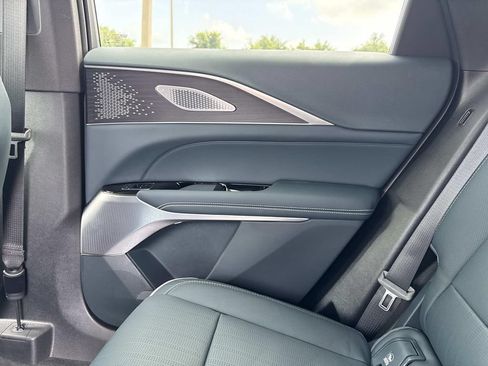 New 2026 Cadillac Lyriq Signature Luxury w/ Nappa Leather Package RWD image 15