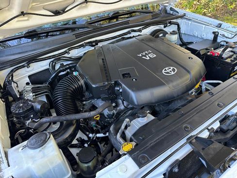 Used 2012 Toyota Tacoma PreRunner w/ TRD Sport Pkg image 38