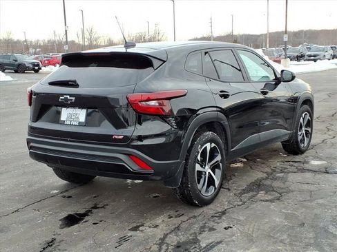 Used 2024 Chevrolet Trax RS w/ Sunroof Package image 27
