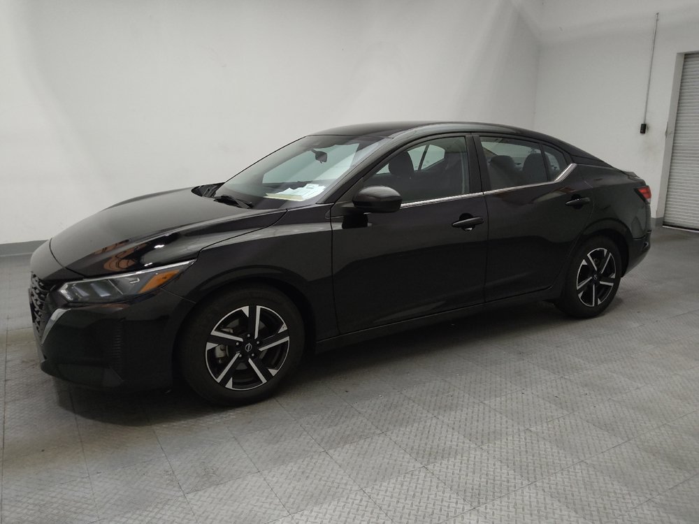 Used 2024 Nissan Sentra SV FWD image 2
