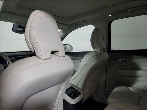 Certified 2023 Volvo XC90 B6 Core w/ Protection Package Premier AWD/4WD image 14