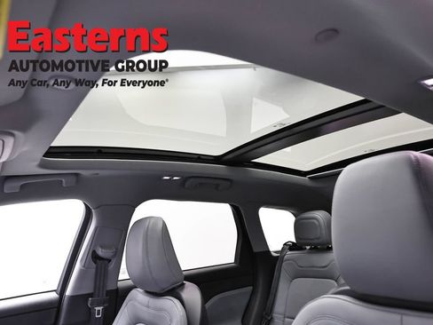 Used 2022 Lincoln Corsair AWD w/ Premium Package image 35