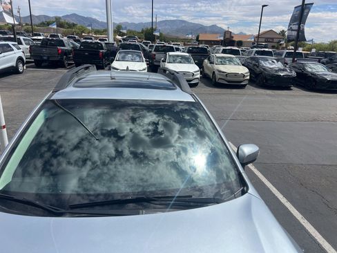 Used 2017 Subaru Outback 2.5i Limited AWD/4WD image 6