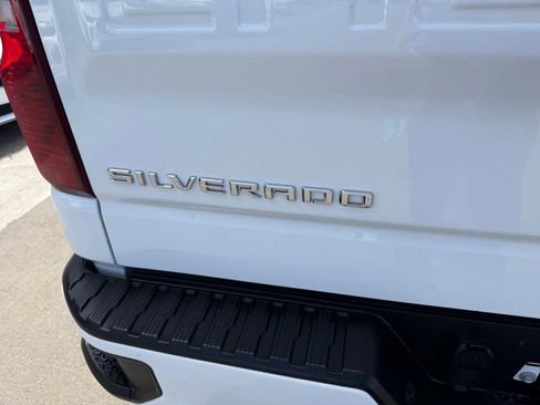 Used 2023 Chevrolet Silverado 1500 Custom image 28