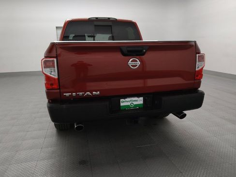Used 2018 Nissan Titan S image 6