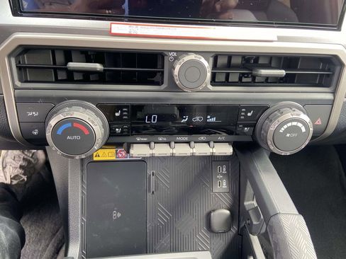 New 2026 Toyota 4Runner TRD Off-Road Premium AWD/4WD image 22