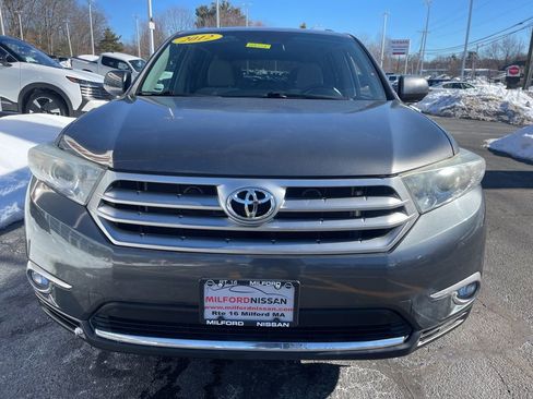 Used 2012 Toyota Highlander 4WD w/ Tech Pkg image 8
