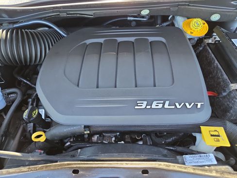 Used 2017 Dodge Grand Caravan SE w/ Power Window Group FWD image 17