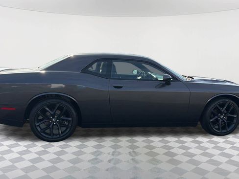 Used 2020 Dodge Challenger SXT w/ Blacktop Package image 4