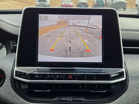 Used 2022 Jeep Compass Latitude w/ Convenience Group image 23