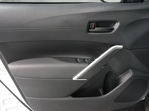 Certified 2026 Toyota Corolla Cross LE image 27