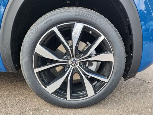 New 2026 Volkswagen Atlas Cross Sport SEL Premium R-Line AWD/4WD image 14