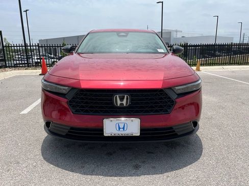 Certified 2025 Honda Accord SE image 2