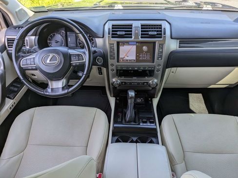Used 2020 Lexus GX 460 Premium w/ Premium Package AWD/4WD image 16