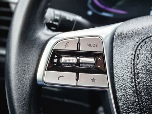 Used 2025 Kia Telluride S image 17