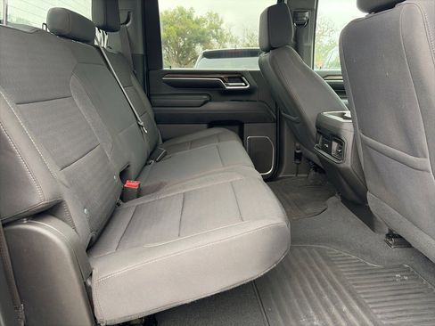 Used 2024 Chevrolet Silverado 3500 LT w/ Convenience Package image 17