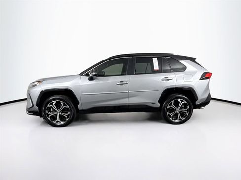 Used 2025 Toyota RAV4 XSE w/ Weather Package AWD/4WD image 14