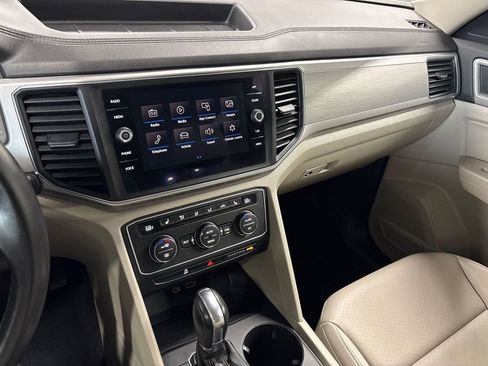 Used 2019 Volkswagen Atlas SE image 40