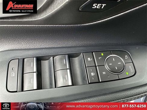 Used 2024 Toyota Grand Highlander Platinum image 22