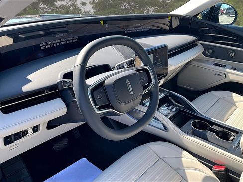 New 2026 Lincoln Nautilus Reserve w/ Jet Appearance Package image 6