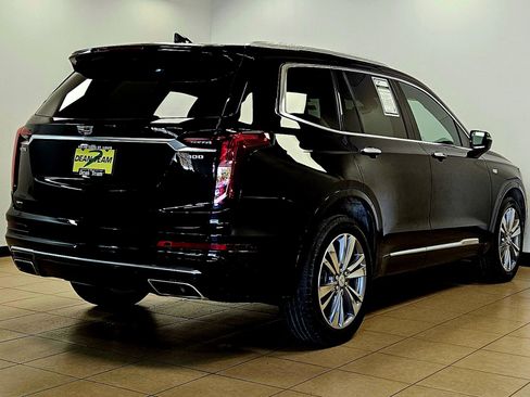 Used 2024 Cadillac XT6 Premium Luxury w/ Technology Package AWD/4WD image 4