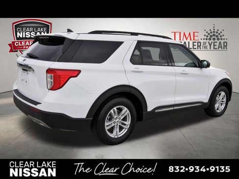 Used 2023 Ford Explorer XLT w/ Equipment Group 202A RWD image 7