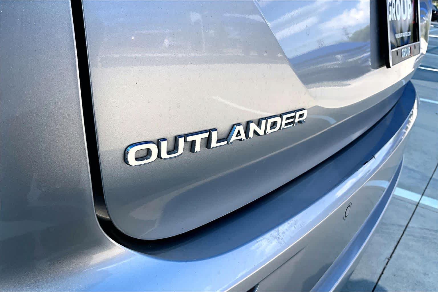 Used 2024 Mitsubishi Outlander SEL FWD image 10