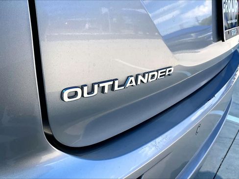 Used 2024 Mitsubishi Outlander SEL FWD image 10