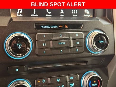 Used 2018 Ford F150 Lariat w/ Equipment Group 502A Luxury AWD/4WD image 16