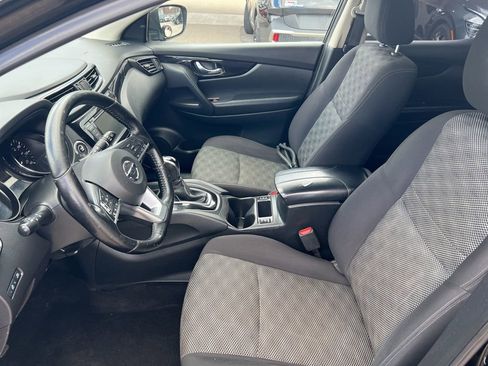 Used 2020 Nissan Rogue Sport SV w/ All-Weather Package image 4