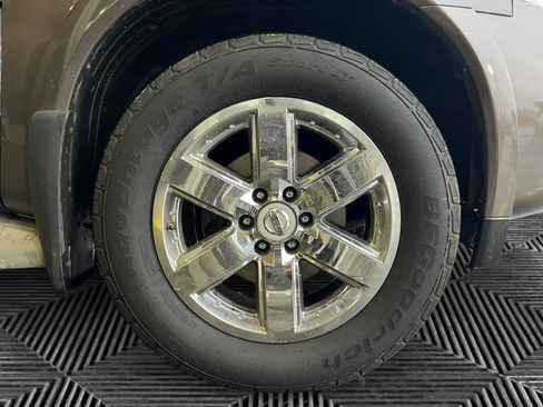 Used 2013 Nissan Armada Platinum image 12