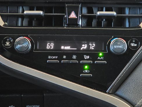 Used 2021 Toyota Camry XSE w/ Carpet Mat Package (TMS) image 25