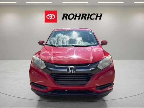 Used 2016 Honda HR-V LX image 2