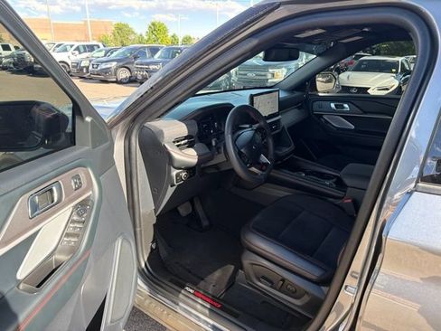 Used 2025 Ford Explorer ST w/ Sun And Sound Package AWD/4WD image 13