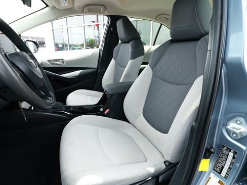 Used 2020 Toyota Corolla LE FWD image 21