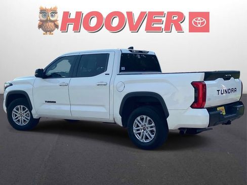 Used 2023 Toyota Tundra SR5 w/ SR5 Premium Package RWD image 5