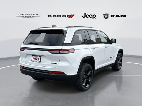 New 2025 Jeep Grand Cherokee Limited w/ Black Appearance Package image 3