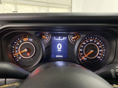 Used 2024 Jeep Wrangler Sport S image 27