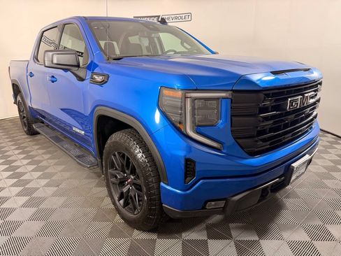Used 2024 GMC Sierra 1500 Elevation w/ Preferred Package AWD/4WD image 8