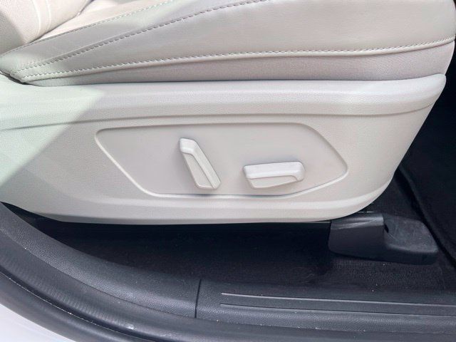 Used 2023 Kia Sorento EX AWD/4WD image 30